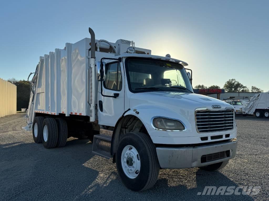 Freightliner M2 폐기물 수거 트럭