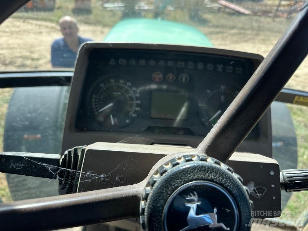 John Deere 6810 트랙터