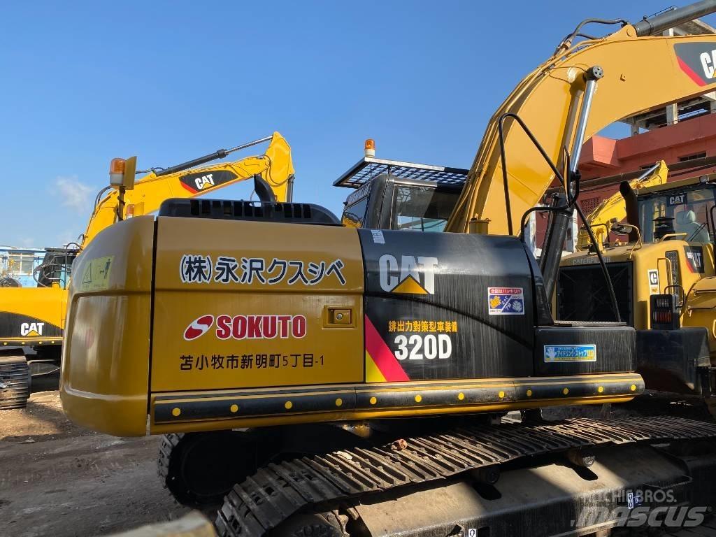 CAT 320 D 대형 굴삭기 29톤 이상