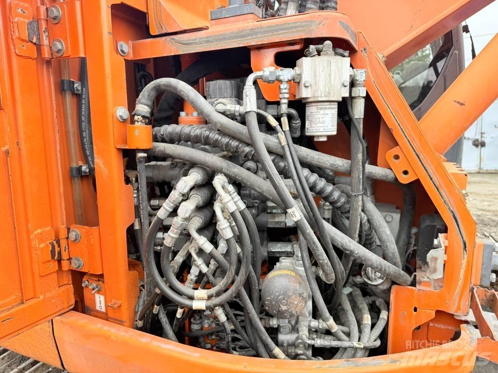Doosan DX 140 LCR 대형 굴삭기 29톤 이상