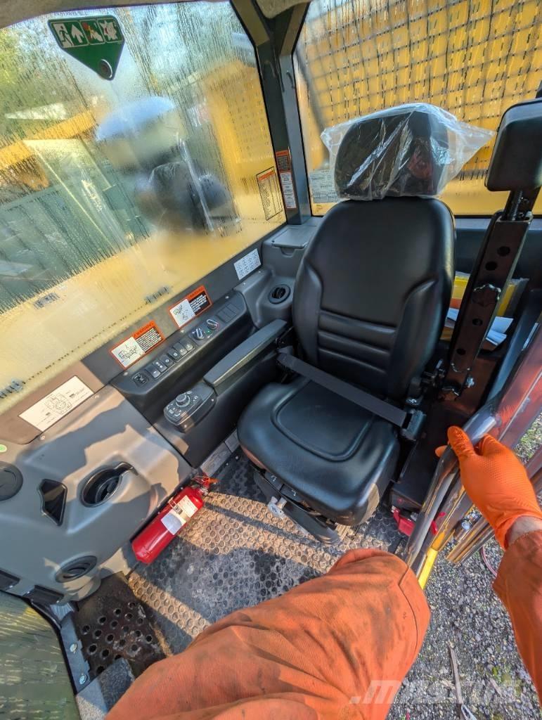 Bell TC7A  궤도식 덤프