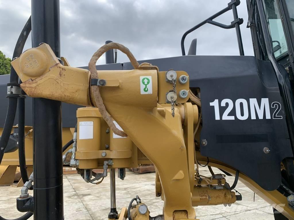 CAT 120 M 2 그레이더