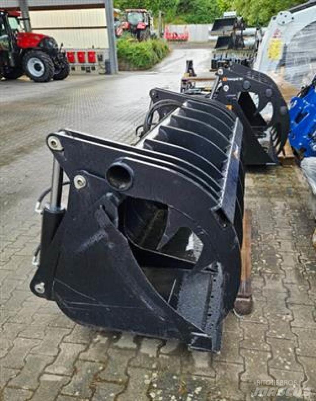 Ålö Powergrab 210 트랙터
