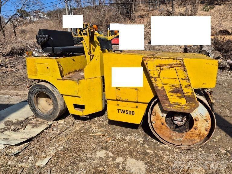 Sakai TW 500 트윈 드럼 롤러