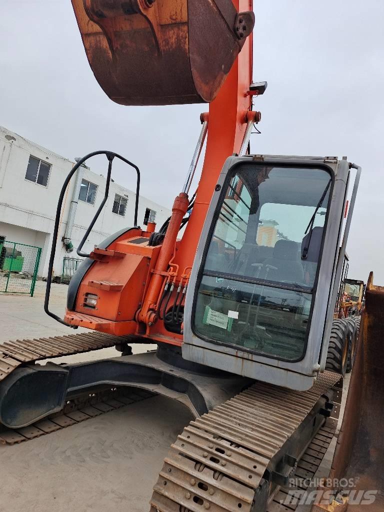 Hitachi ZX 135 US 대형 굴삭기 29톤 이상