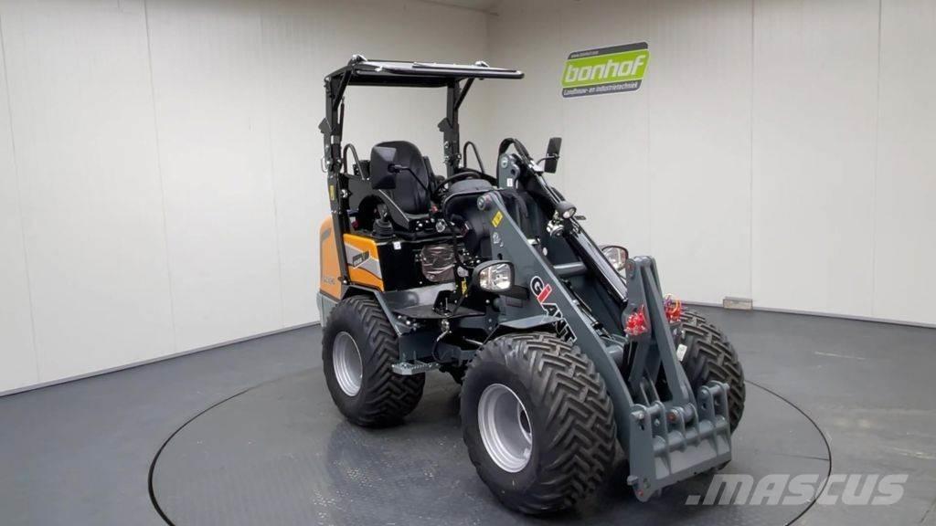 GiANT G2500 HD  휠로우더