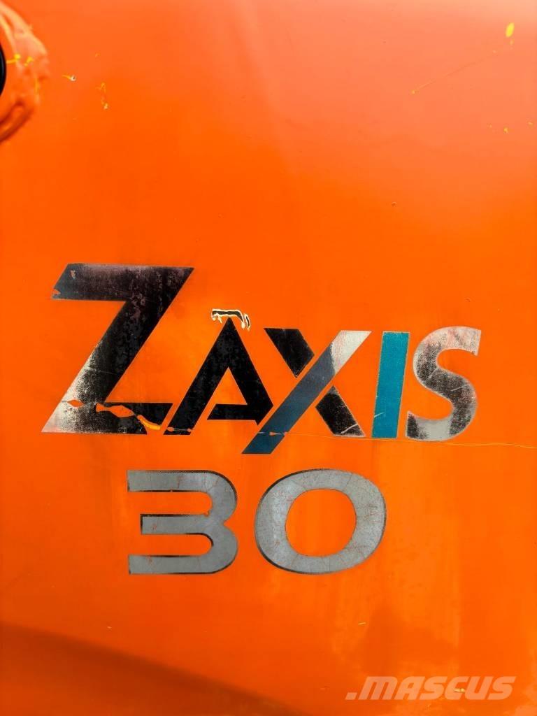 Hitachi ZX 30 소형 굴삭기 7톤 미만