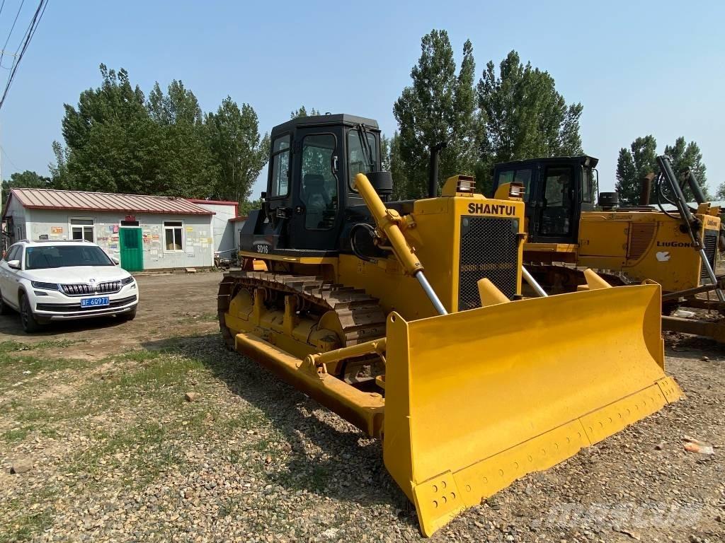 Shantui SD 16 크롤러 도저