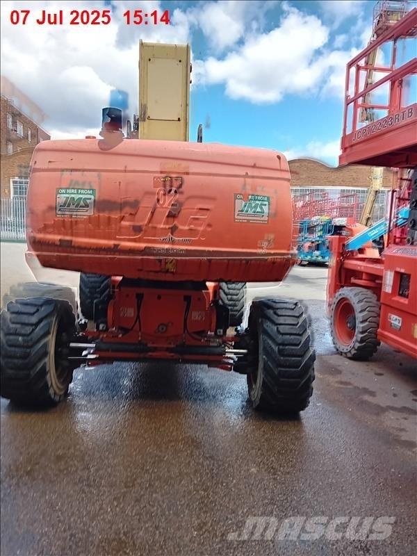 JLG 860 SJ 관절형 전동이동 리프트