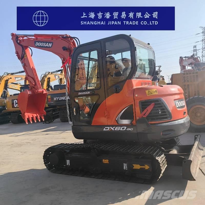 Doosan DX 60-9C 소형 굴삭기 7톤 미만