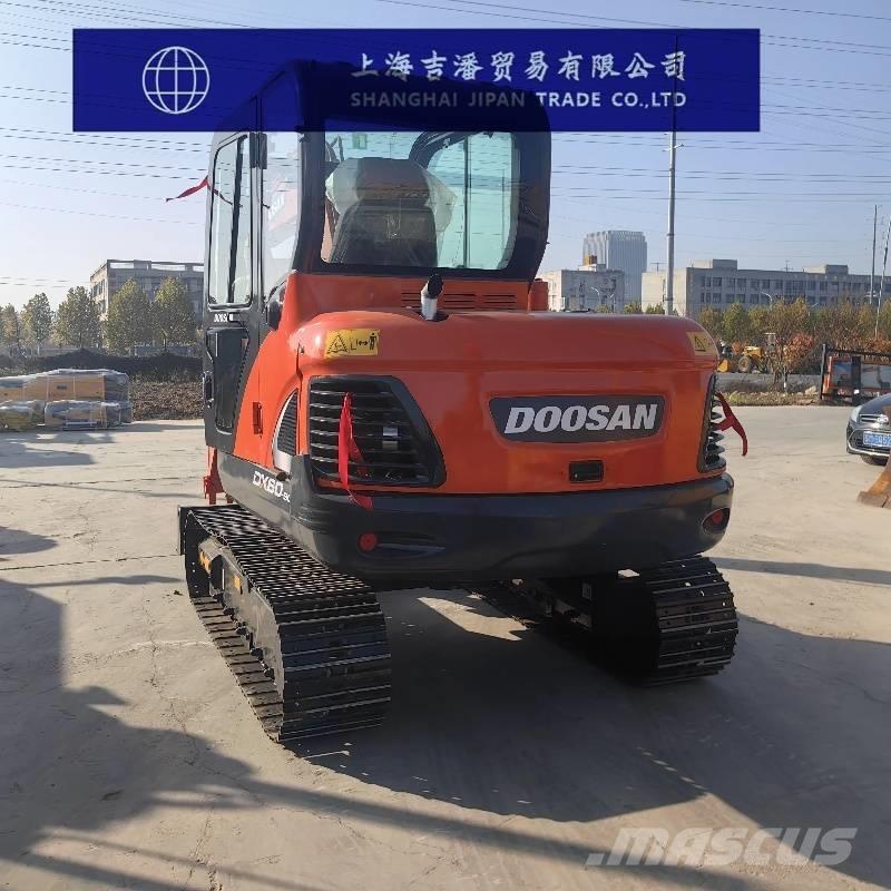 Doosan DX 60-9C 소형 굴삭기 7톤 미만