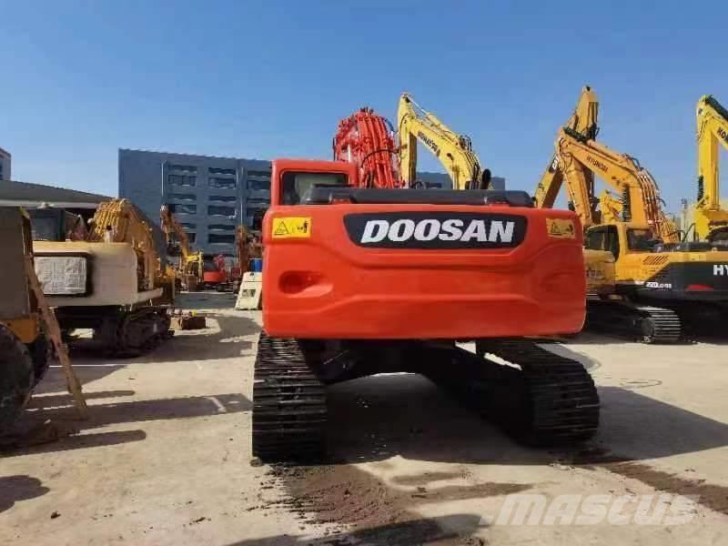 Doosan DX 225 대형 굴삭기 29톤 이상