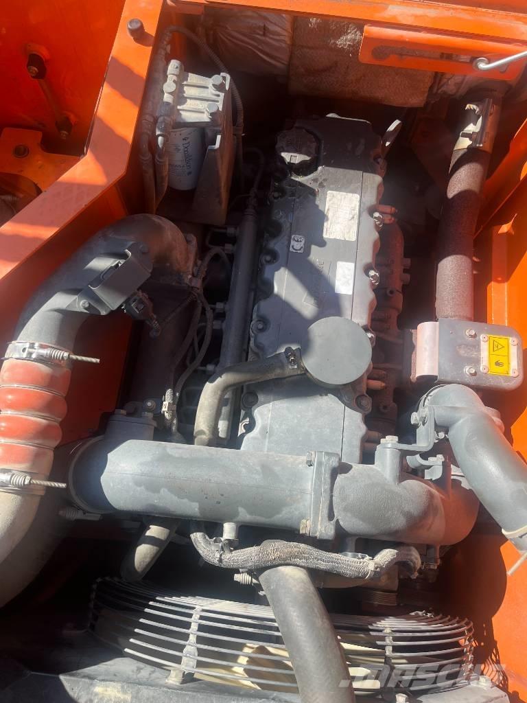 Doosan 235 LCR 대형 굴삭기 29톤 이상