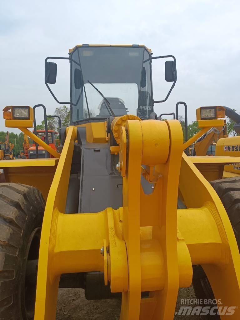 Komatsu WA 380  휠로우더