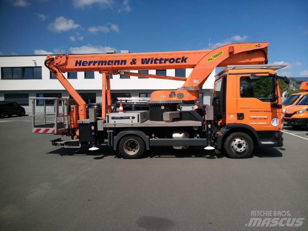 Palfinger P 300 KS 트럭 탑재 고소작업대