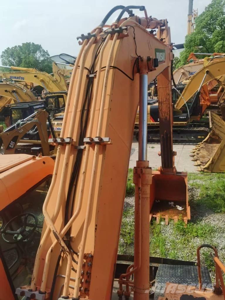 Doosan DH 210 W-7  휠 굴삭기