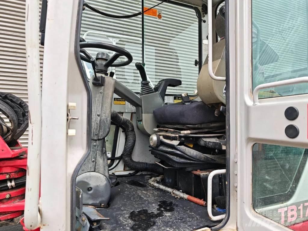 Takeuchi TB175W 중형굴삭기 7톤-28톤