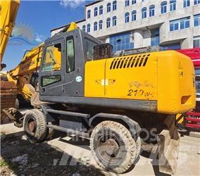 Hyundai R210W-7  휠 굴삭기
