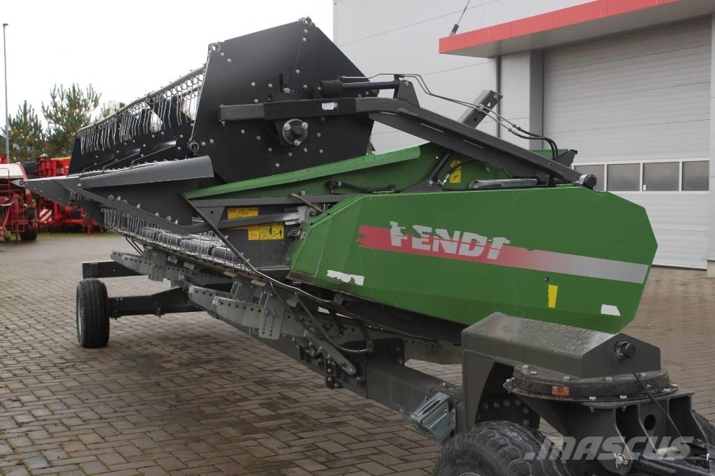 Fendt 6335 C 콤바인 수확기