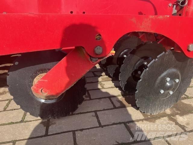 Väderstad Rapid400C 드릴