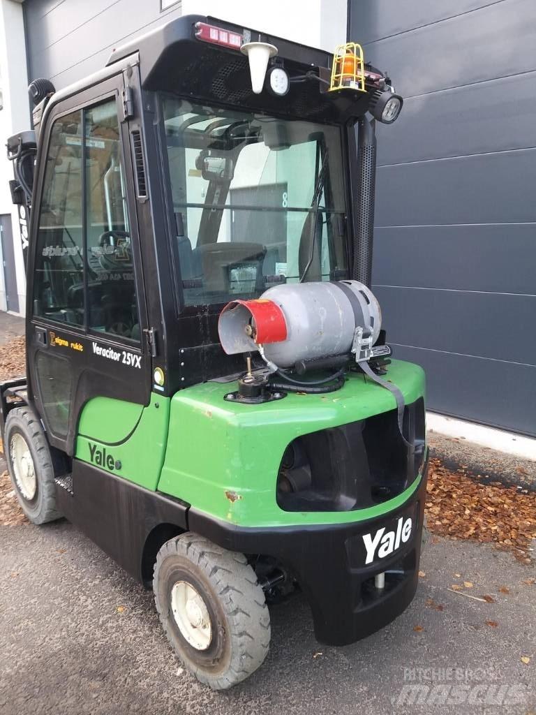 Yale GLP25VX LPG 지게차