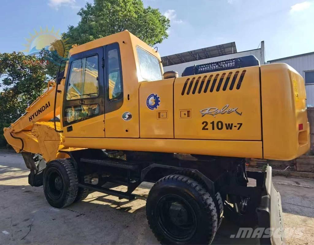 Hyundai R210w-7  휠 굴삭기