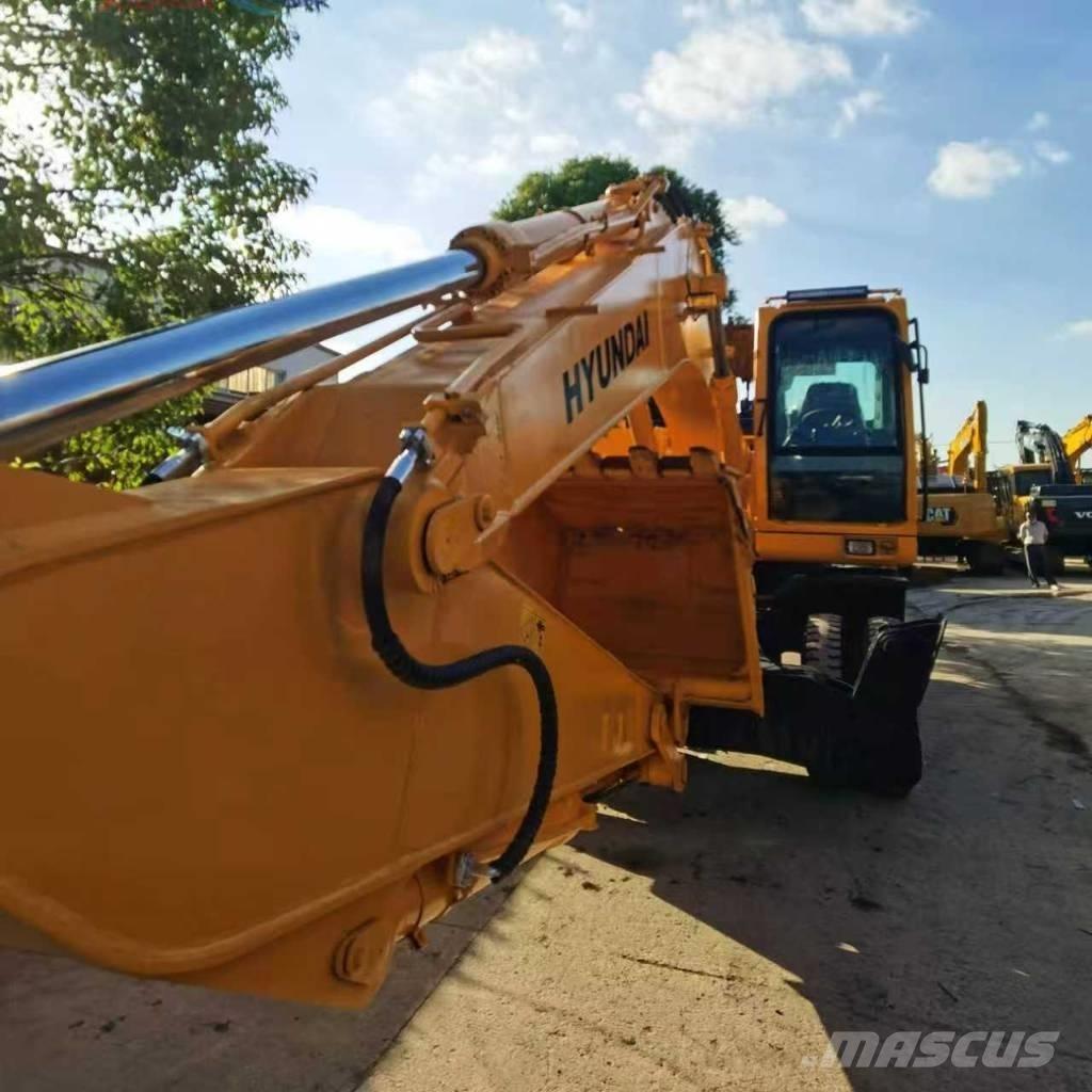 Hyundai R210w-7  휠 굴삭기
