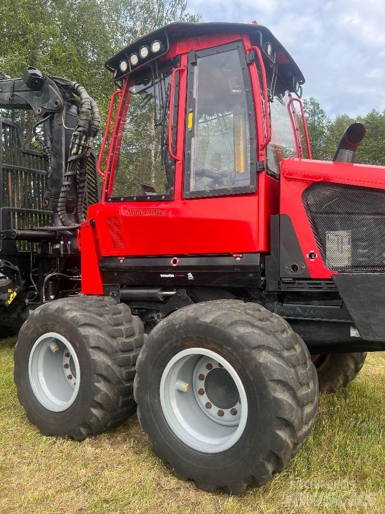 Komatsu 835 원목 포워더