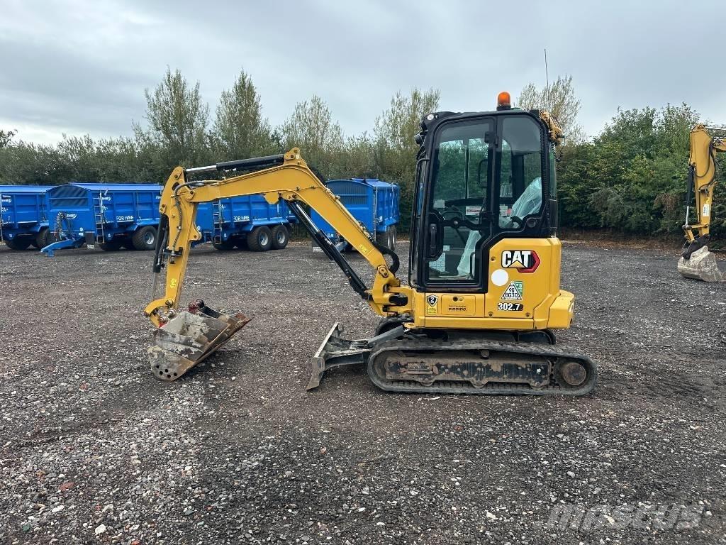 CAT 302.7 CR 소형 굴삭기 7톤 미만