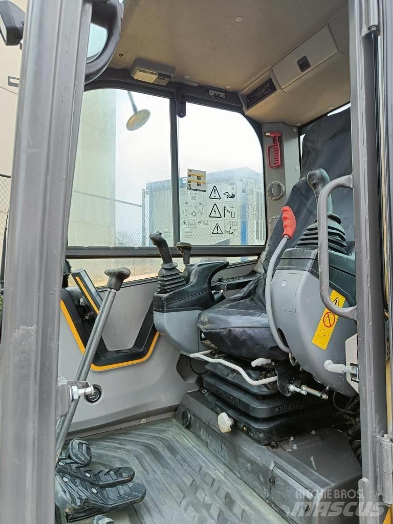 Volvo ECR 88 D  휠 굴삭기