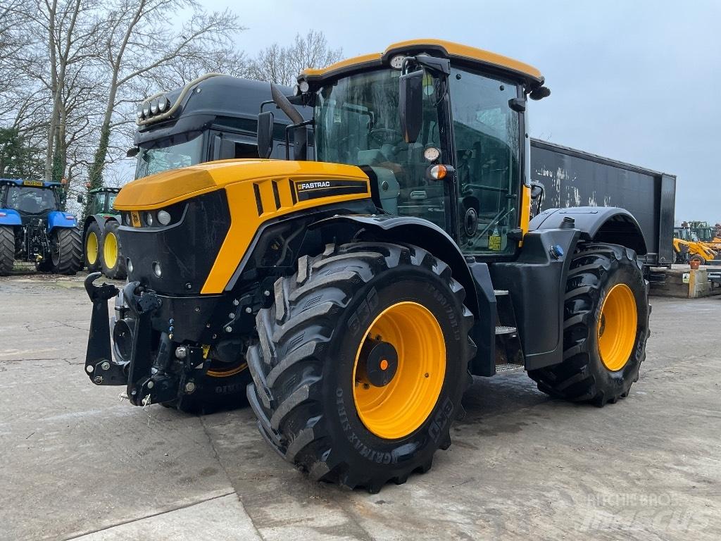 JCB Fastrac 4220 트랙터