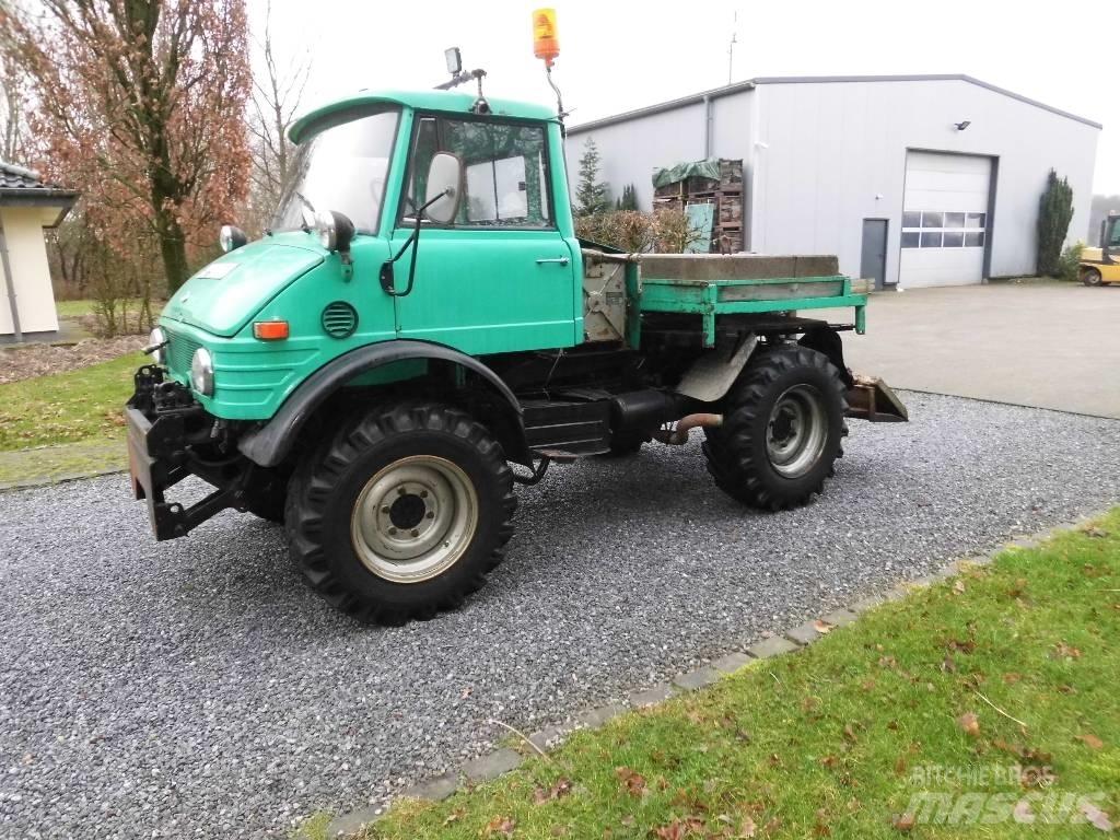 Unimog 406 트랙터