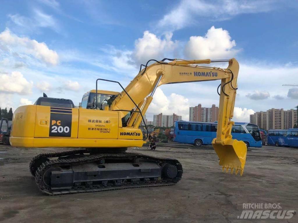 Komatsu PC 200-7 대형 굴삭기 29톤 이상