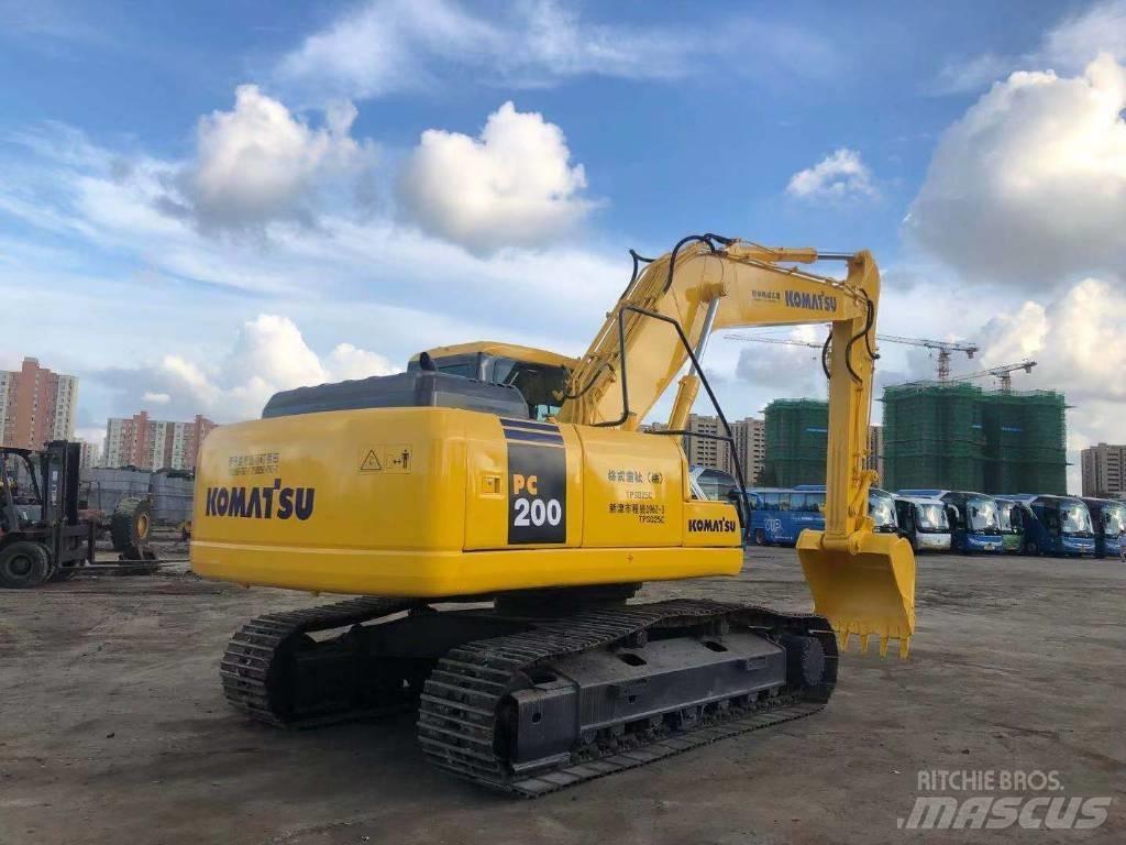 Komatsu PC 200-7 대형 굴삭기 29톤 이상