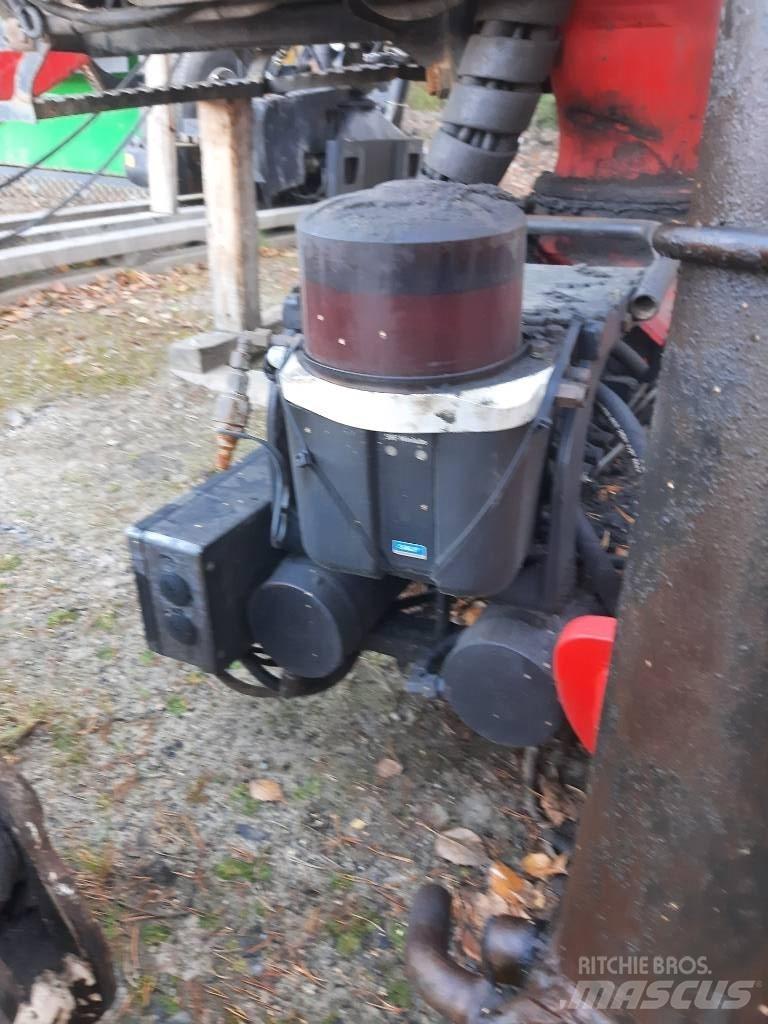 Epsilon Q150L97 목재 크레인