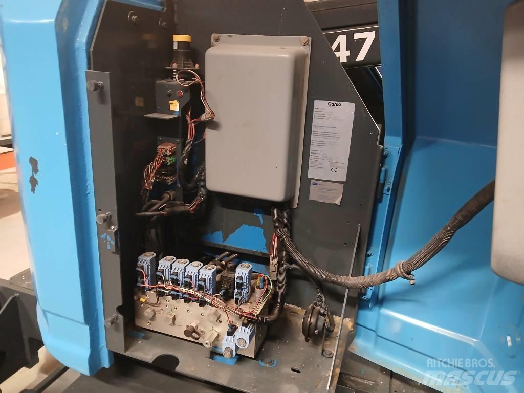 Genie Z 34/22 N 관절형 전동이동 리프트