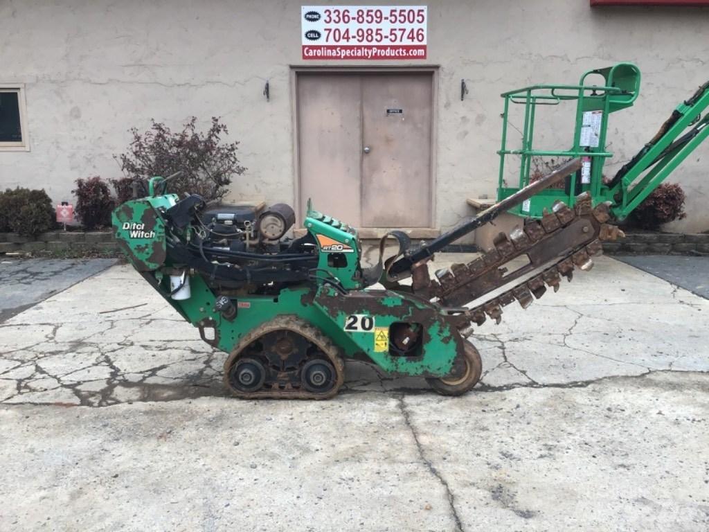 DITCH W. RT-20 트렌처