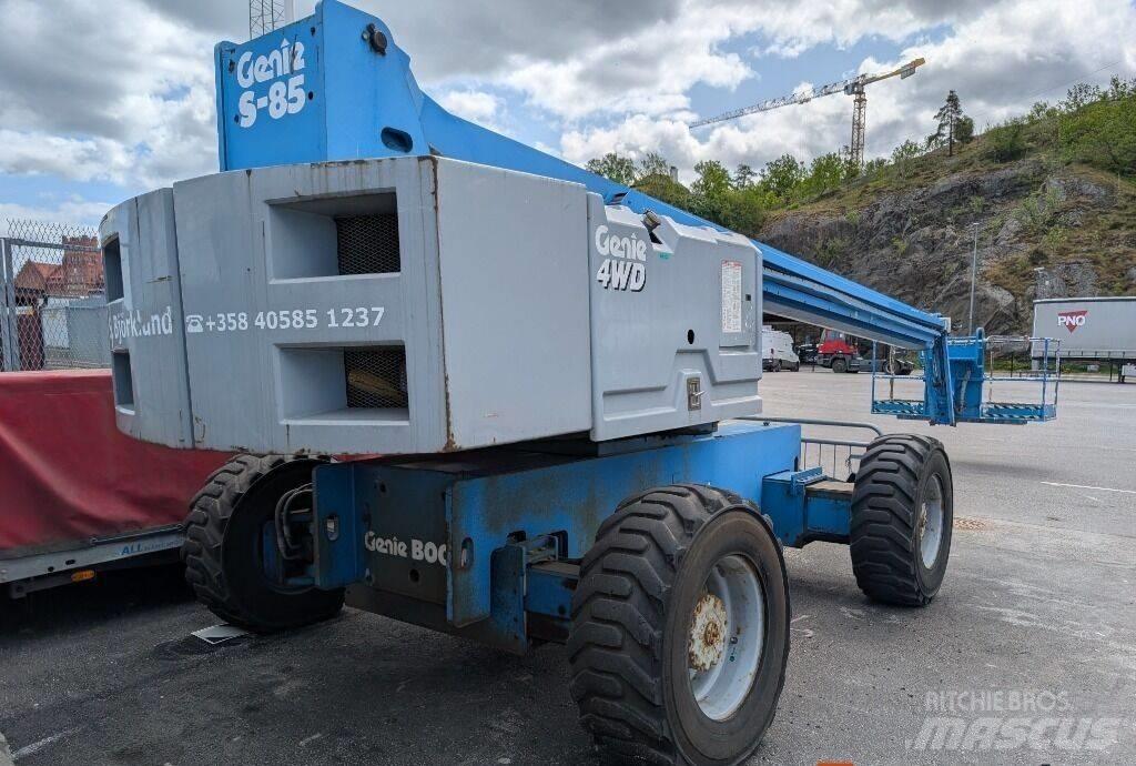 Genie S 85 4X4 견인식 전동이동 리프트