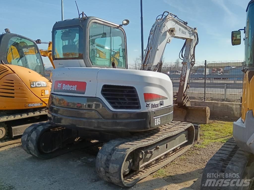 Bobcat E 80 EA 중형굴삭기 7톤-28톤
