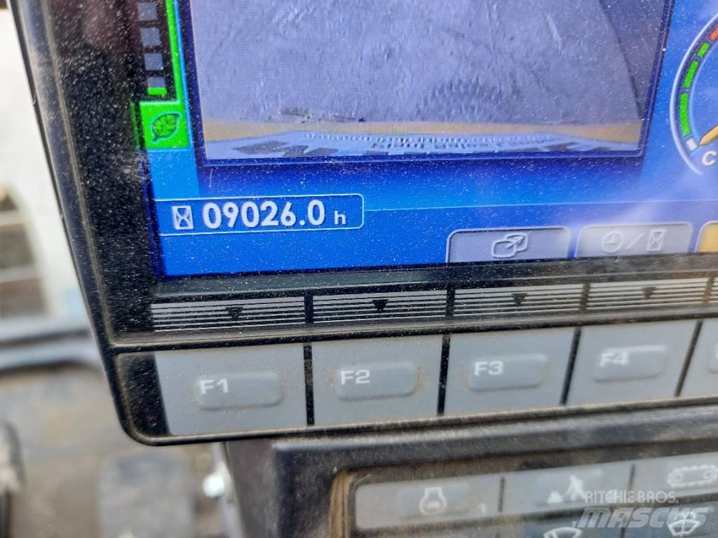 Komatsu PC138USLC-11 대형 굴삭기 29톤 이상
