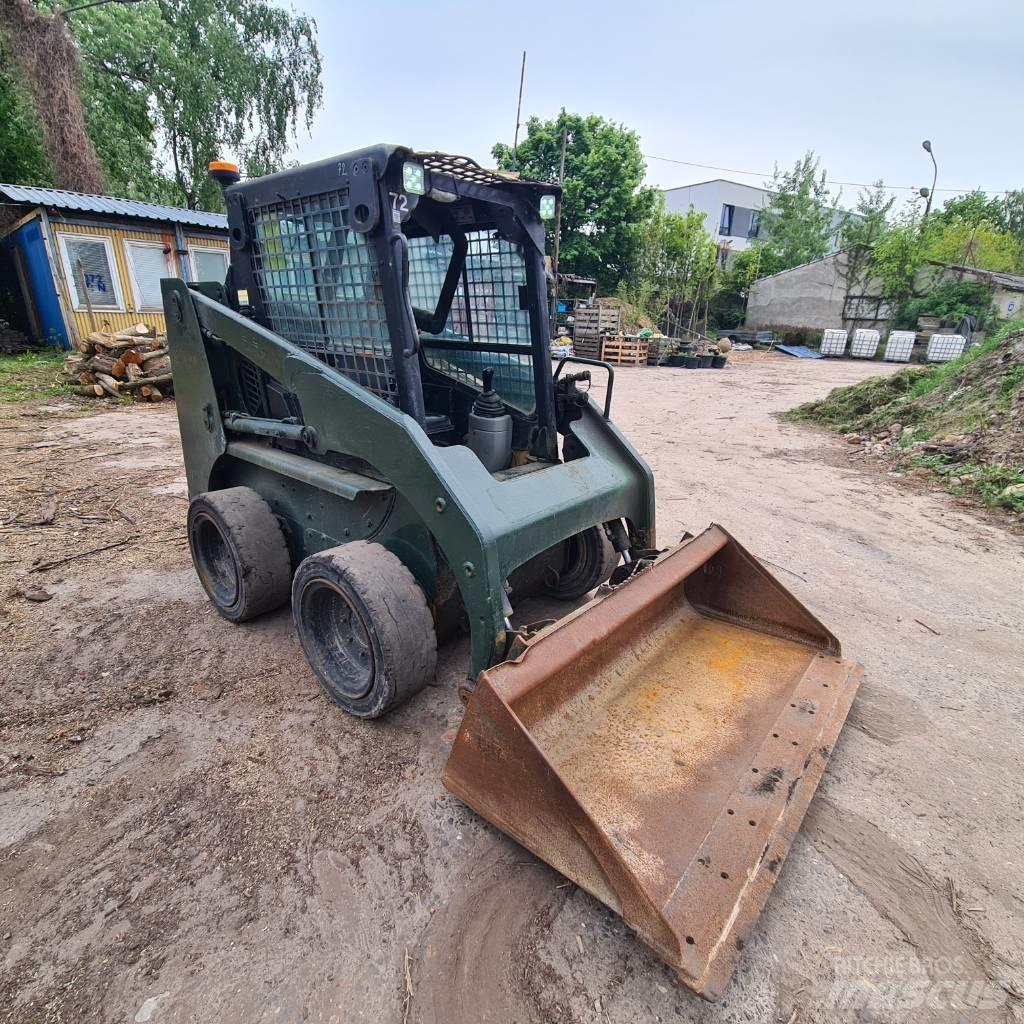 CAT 226  스키드로더