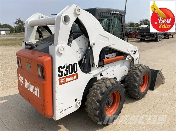 Bobcat S 300  스키드로더