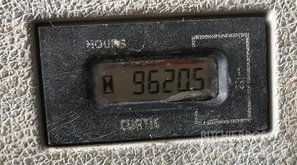 Daewoo SL130-3 대형 굴삭기 29톤 이상