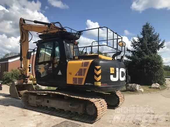 JCB JS131LC 대형 굴삭기 29톤 이상