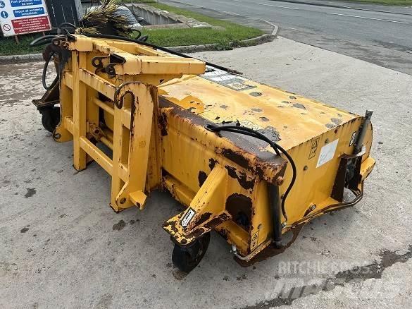 JCB SWEEPER SC240 건설 장비 - 기타