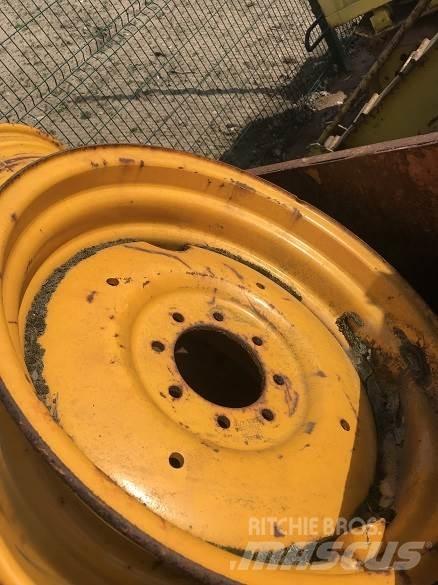  MASSEY REAR WHEEL 타이어, 휠 및 림