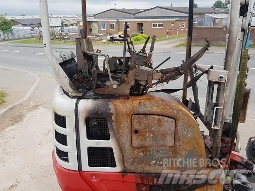 Takeuchi TB215R 건설 장비 - 기타