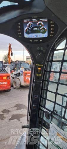 Bobcat T770HFJ suspension  스키드로더