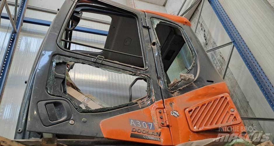 Doosan DX235NLC-5 건설 장비 - 기타