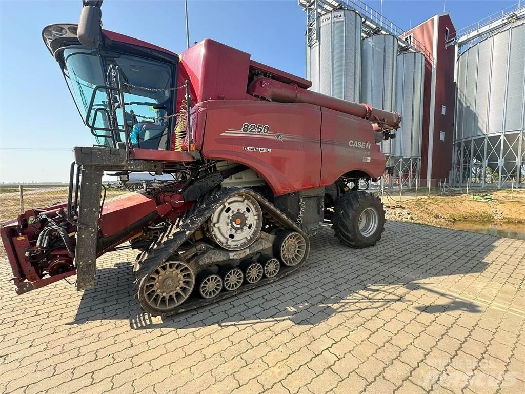 Case IH IH 8250 콤바인 수확기